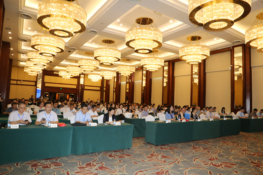 中国检科院专家参加首届城市健康和新污染物防控预警与治理研讨会并作报告